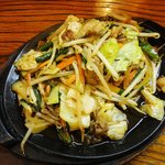 居酒屋くろ兵衛 - 肉野菜炒め