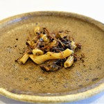 ひよ鳥のトルケッティ　むかご　オリーブオイル