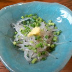 鮨処まなぶ - しらうお