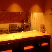 みつ林 - カウンターと小上がりの小さな割烹