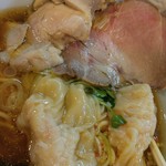 彩色ラーメンきんせい - 知床地鶏の極み醤油そば～トリュフの香り～