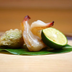 松川 - 焼きミル貝とふきのとうの天ぷら
