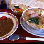 大むら食堂 - Bセットのカレー＋ラーメン＋サラダ