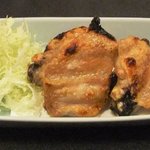 新日本料理 越後家 - 大山地鶏の手羽先塩焼