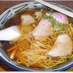 東華 - 中華そば　今でも400円（H28年12月）