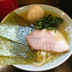 家系ラーメン ジェット家 - ラーメン600円+味玉100円