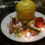 鶏料理ひとりひとり - 「ルシオル」さんのケーキに周りにトッピング