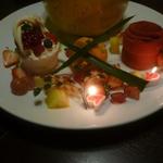 鶏料理ひとりひとり - 「ルシオル」さんのケーキに周りにトッピング