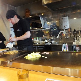 鉄板酒家 グリドラーズ バー_2