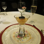 佛蘭西料理 名古屋 - 茅ヶ崎 おイシイ農園のトマトのムース キャビア添え