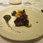 佛蘭西料理 名古屋 - スペイン産フォアグラのポワレ 黒トリュフソース