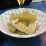 陸奥 こむらさき - ふきと油揚げの煮物