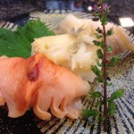 独楽寿司 - 貝３種盛り。