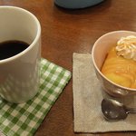 COCCIO - 絶品の豆乳仕立てのカボチャのプリンとコーヒー