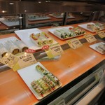 SUSHI DELISEA - ショーケースの様子。