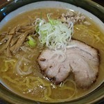 ラーメン郷 - 味噌ラーメン　800円