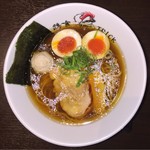 らーめん 鶏喰 - 味玉鶏の醤油 900円。