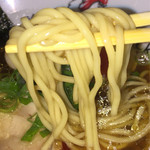 らーめん 鶏喰 - 麺リフト