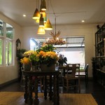 Woo Cafe & Art Gallery - 店内のインテリア