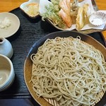 天もり 1,000円｡安いですね