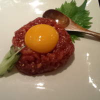 焼肉 銀座コバウ 特別室 - ユッケ