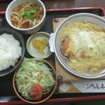 三州庵本店 - かつ鍋定食