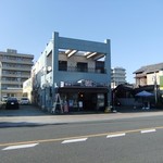 三谷うなぎ屋 - お店外観　左方向が松阪駅