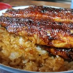 田代 - 皮は、少しパリッとするくらいに炙られていて、身はふわわぁぁぁ～と最高の焼き加減です♪