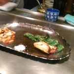 車屋 - [料理] ガーリックチップ･縮みほうれん草･薩摩芋 / 手前･岩塩