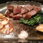 車屋 - [料理] フィレステーキ プレート全景♪ｗ