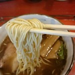 麺房 昭和呈 - 新飛魚正麺、醤油