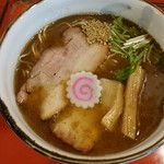 麺房 昭和呈 - 新飛魚正麺、醤油