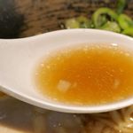 麺屋 武一  - スープは鶏白湯感は0なキレのある煮干し系醤油スープで中々のウマさ！