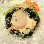 アトリエドアイ - ランチメニュー 2100円 の温かい帆立貝のムースとタケノコのサラダ