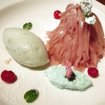 アトリエドアイ - ランチメニュー 2100円 のサクラのモンブランシャルトリュース(菓草系リキュール)のソルベ