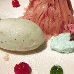 アトリエドアイ - ランチメニュー 2100円 のサクラのモンブランシャルトリュース(菓草系リキュール)のソルベ