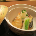 ひらまつ - 浜名湖産大ぶり牡蠣の天ぷら椀