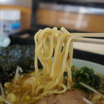 ラーメン 奥津家 - 麺リフトアップ