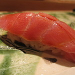 ひらまつ - 握り⑥　宮崎産生本鮪中トロ