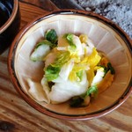 鎌田鳥山 - セットに含まれる「白菜のお新香」