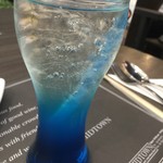 MIDTOWN Thai Bistro and Wine Bar - 