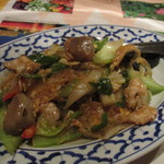 ナムチャイ - タイスキ風豚肉と野菜炒め