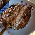 鎌田鳥山 - 鴨の肉を入れている「つくね」の焼き上がり