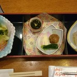 長岡 甲羅本店 - かにサラダ、2種、カニ豆腐