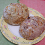 スーリープー - ホワイトベリー、アールグレイのパン