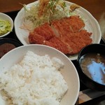 Fururu - チキンカツ定食
