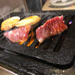 大衆ホルモン焼肉 順 - 