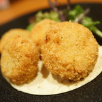 裏参道牛肉店 - 生ホタテフライ