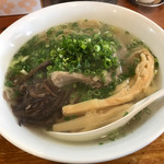 麺屋 菜々兵衛 - 【2017年01月】トロトロ豚バラ軟骨の塩ラーメン750円、提供時。