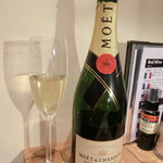 個室焼肉匠 - モエシャンドンを４人で分け分け